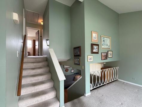 8945 North Lyons Street Des Plaines IL 60016