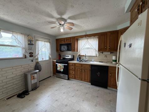 8945 North Lyons Street Des Plaines IL 60016
