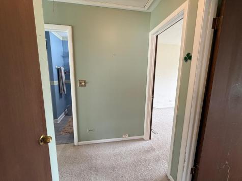 8945 North Lyons Street Des Plaines IL 60016
