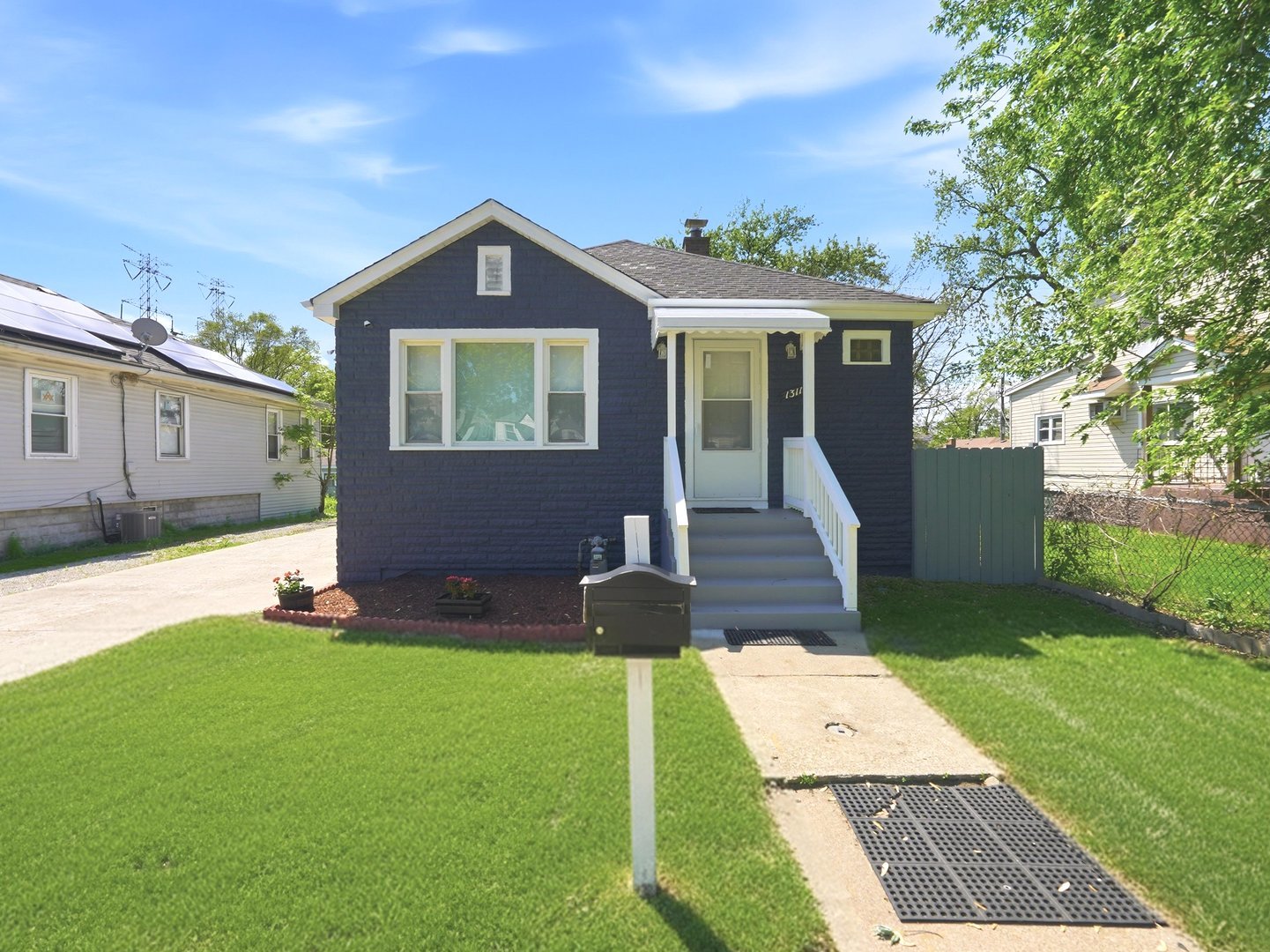 13116 South Avenue O Avenue Chicago IL 60633