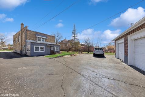 4332 Amelia Avenue Lyons IL 60534