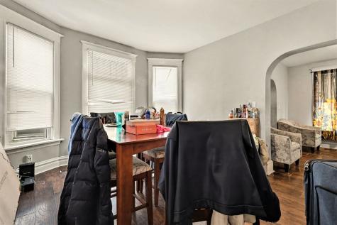 32 West 110th Place Chicago IL 60628