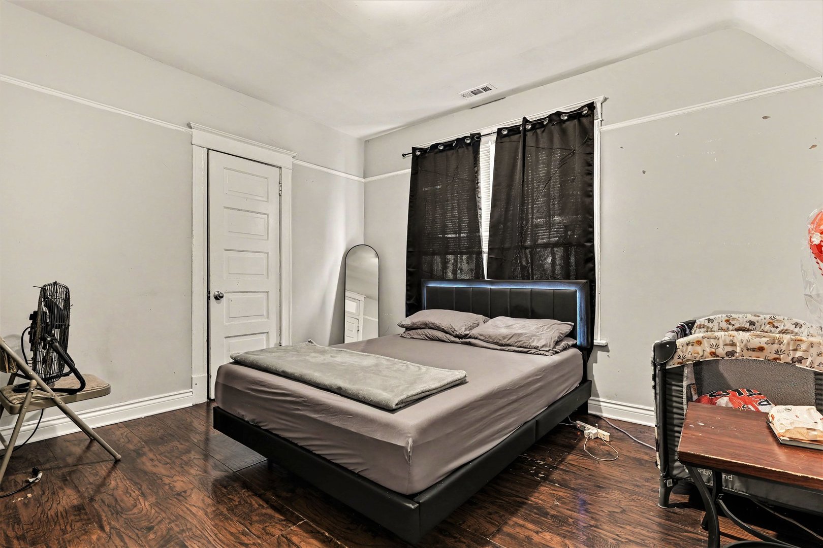 32 West 110th Place Chicago IL 60628