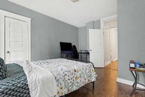 32 West 110th Place Chicago IL 60628
