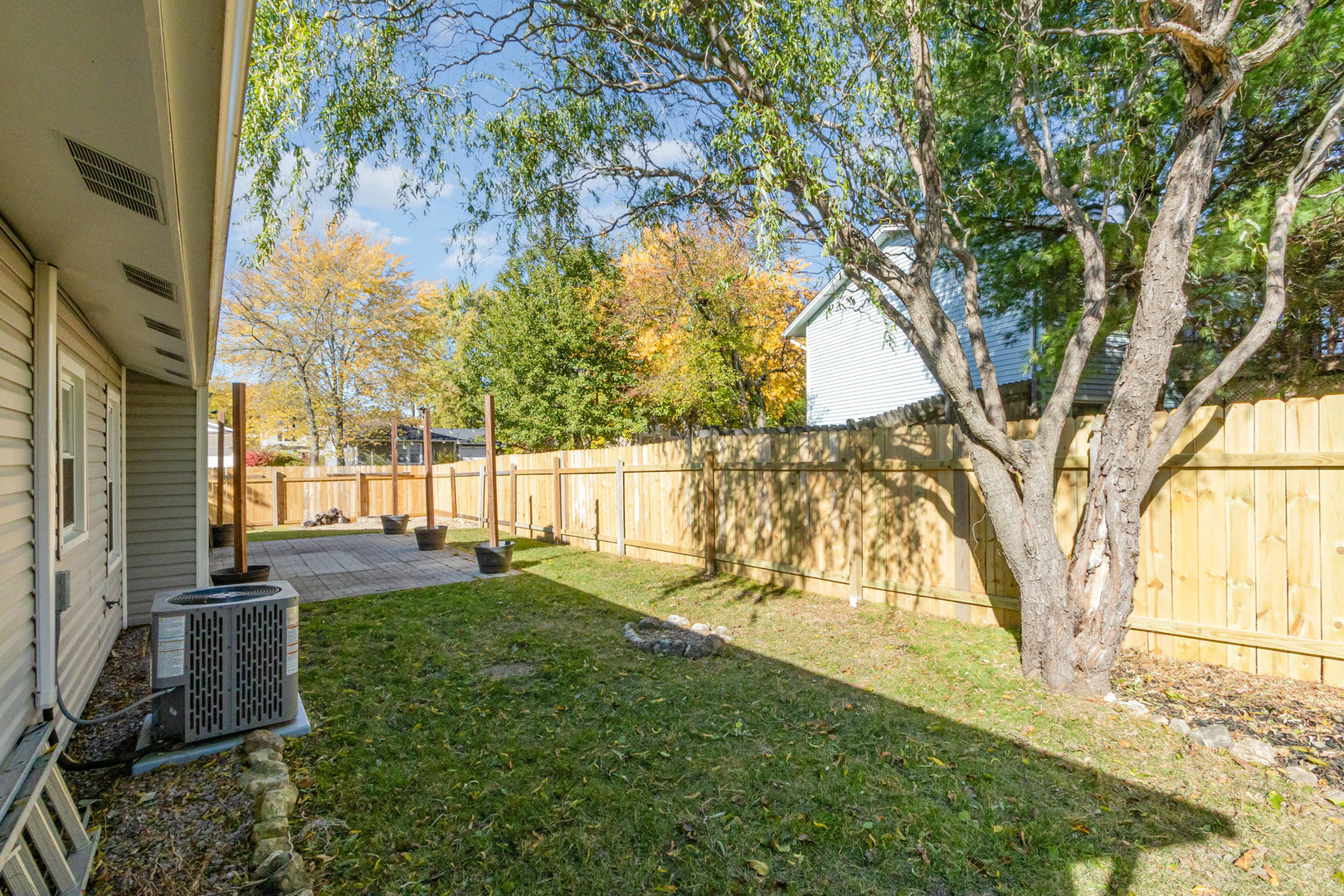 2476 Village Court Aurora IL 60504