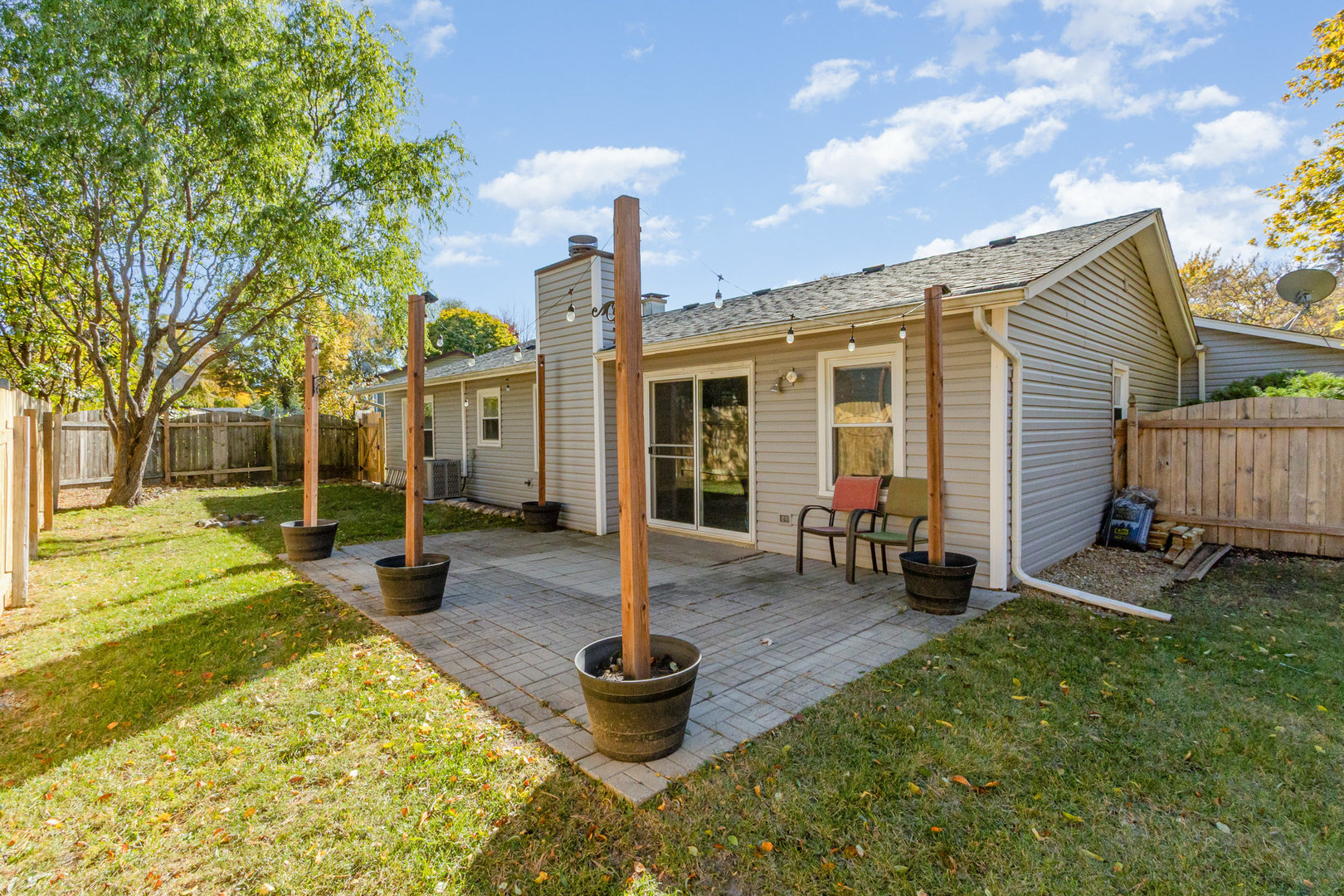 2476 Village Court Aurora IL 60504