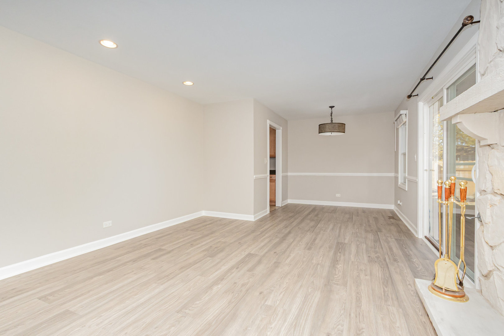 2476 Village Court Aurora IL 60504