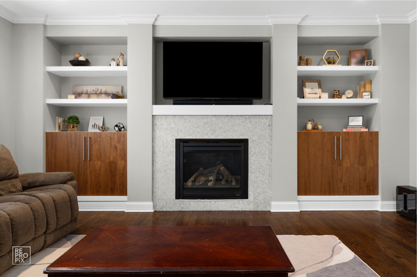 219 North Clinton Avenue Elmhurst IL 60126