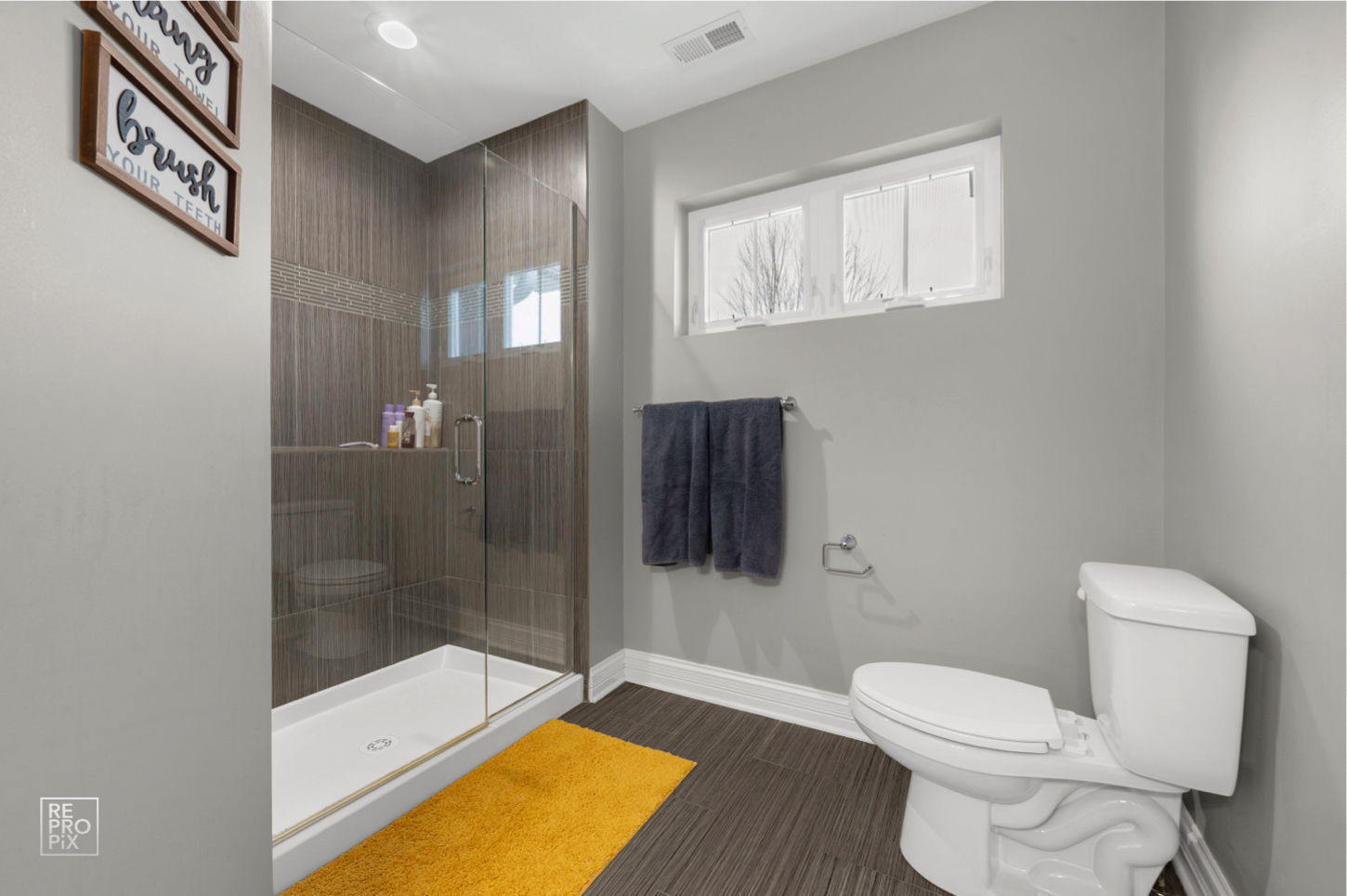 219 North Clinton Avenue Elmhurst IL 60126