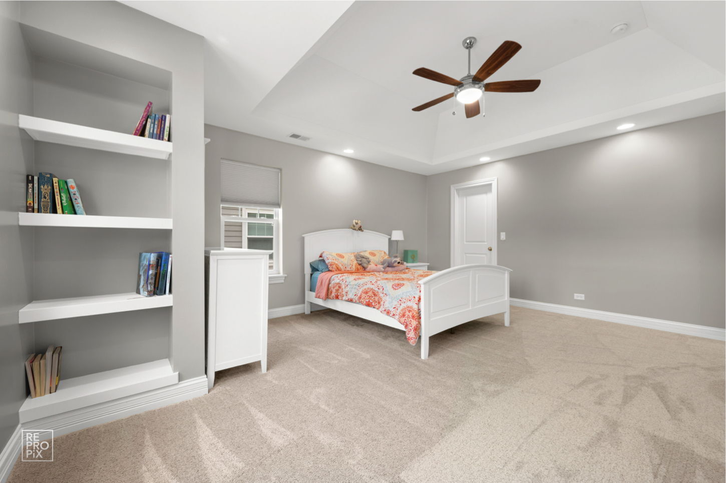 219 North Clinton Avenue Elmhurst IL 60126