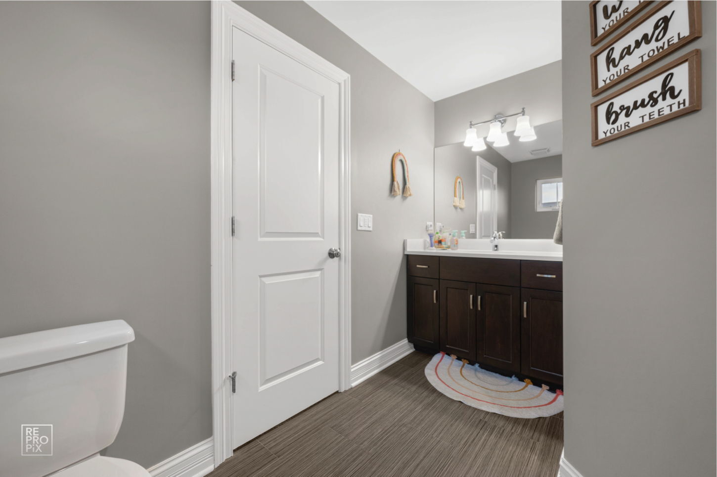 219 North Clinton Avenue Elmhurst IL 60126