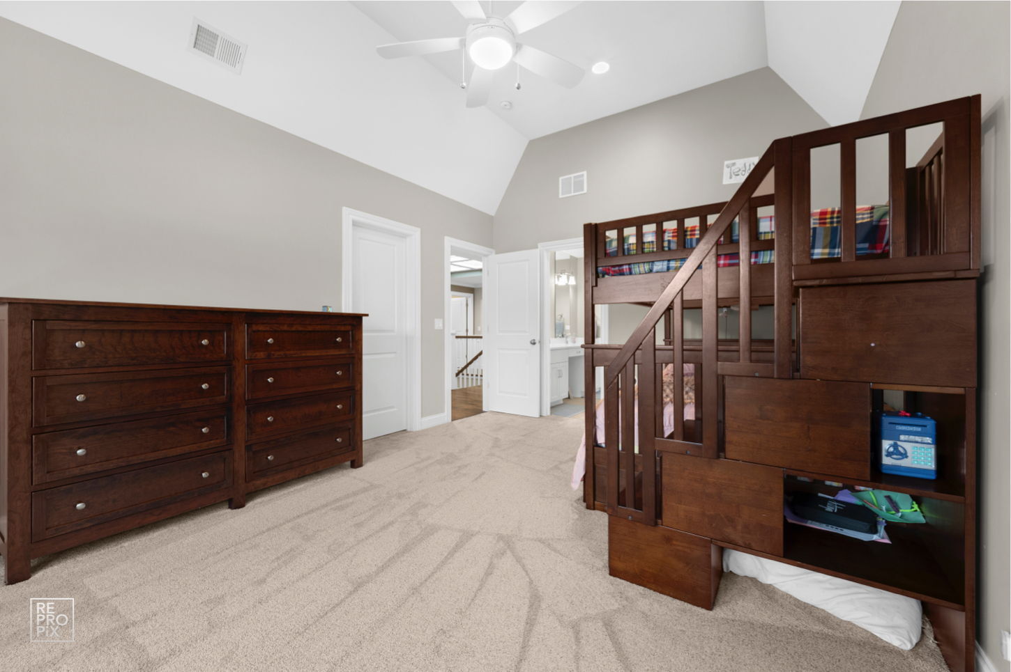 219 North Clinton Avenue Elmhurst IL 60126