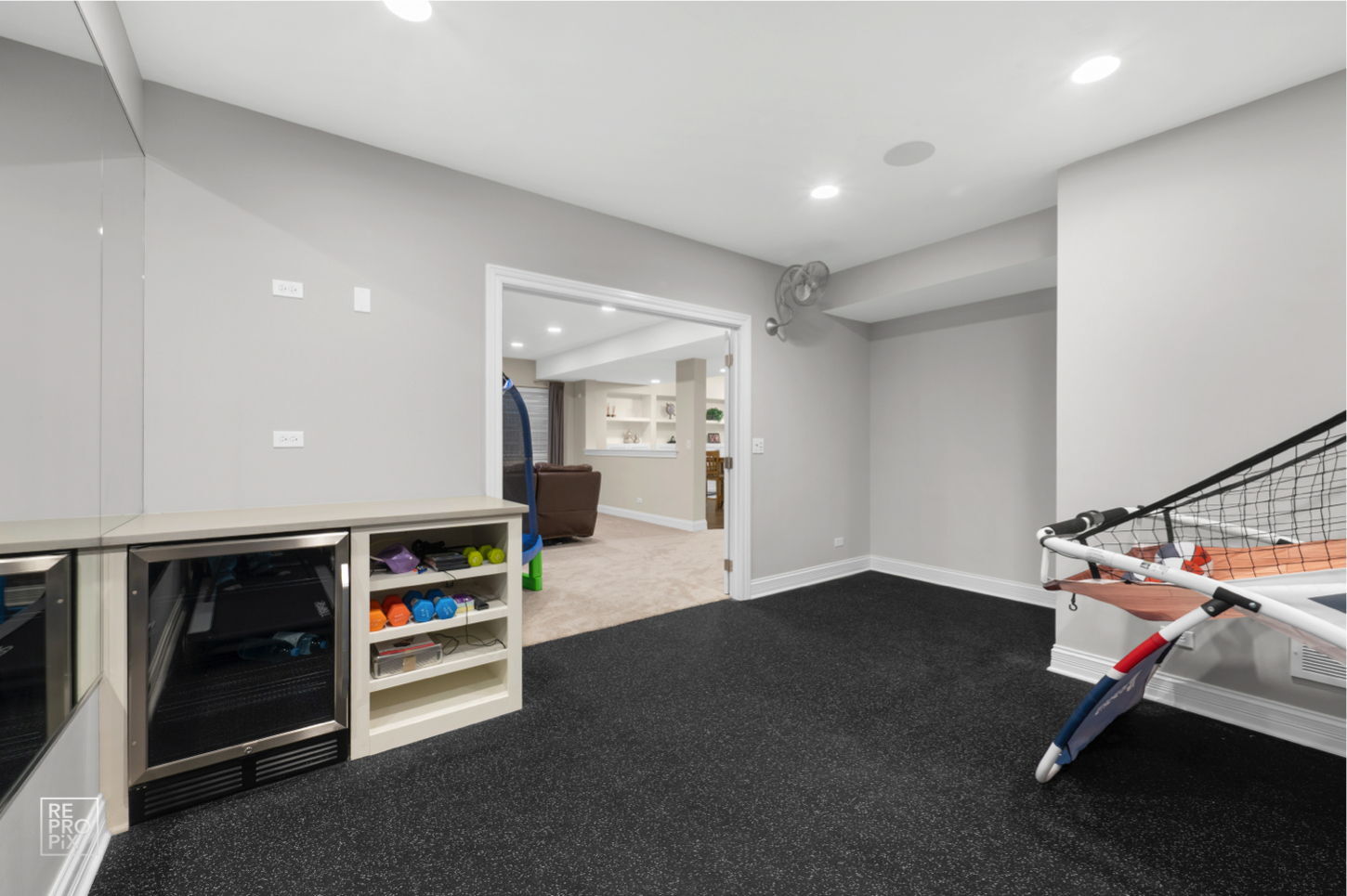 219 North Clinton Avenue Elmhurst IL 60126