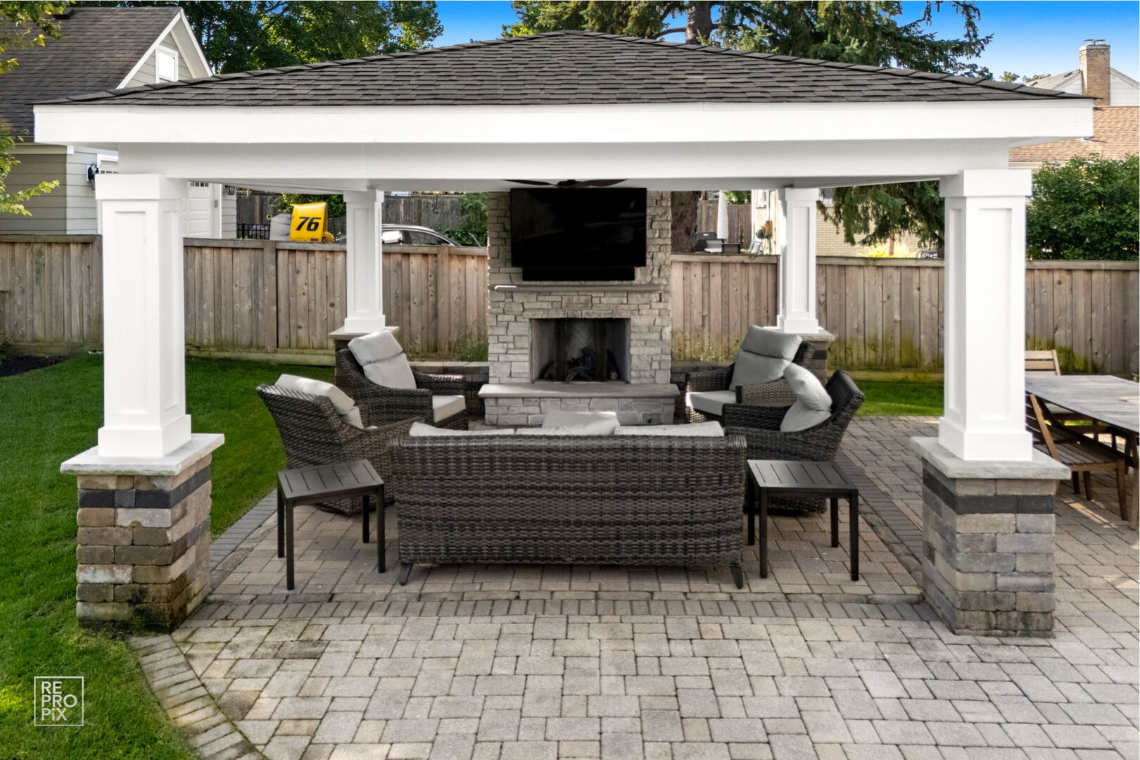 219 North Clinton Avenue Elmhurst IL 60126