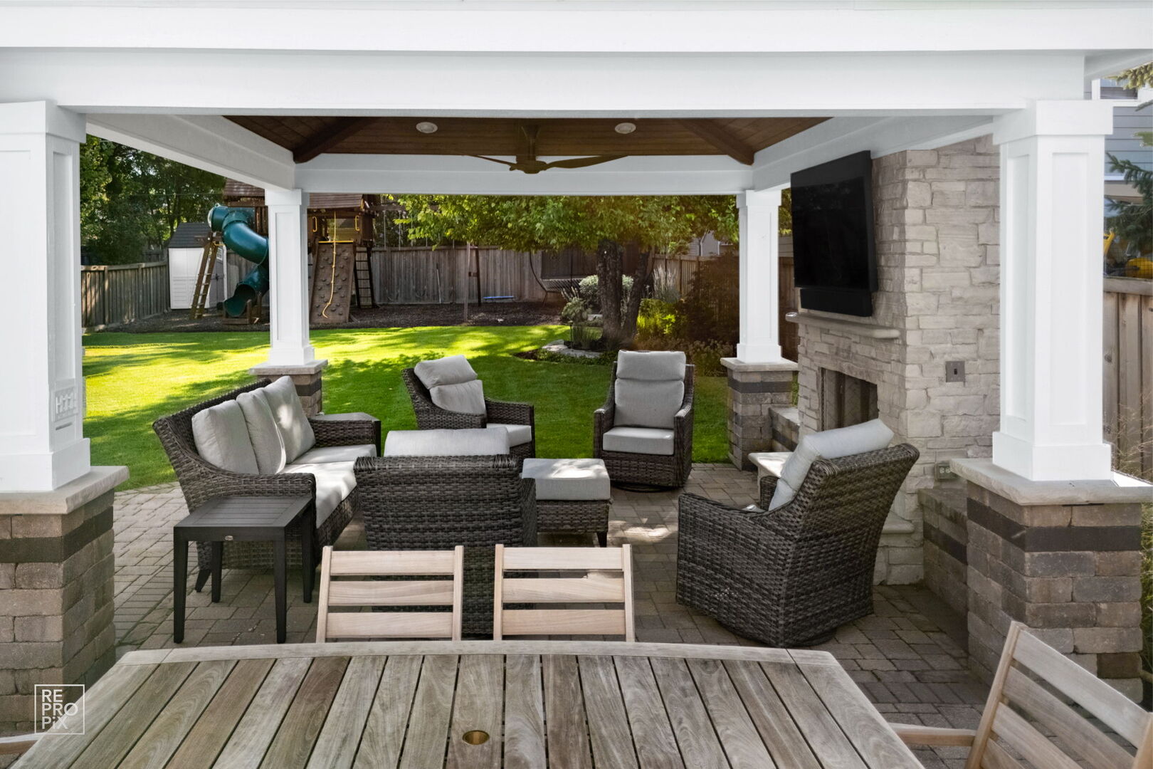 219 North Clinton Avenue Elmhurst IL 60126