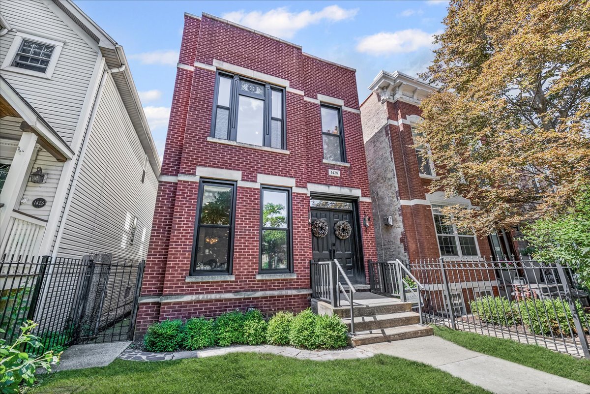 1428 North Bell Avenue Chicago IL 60622