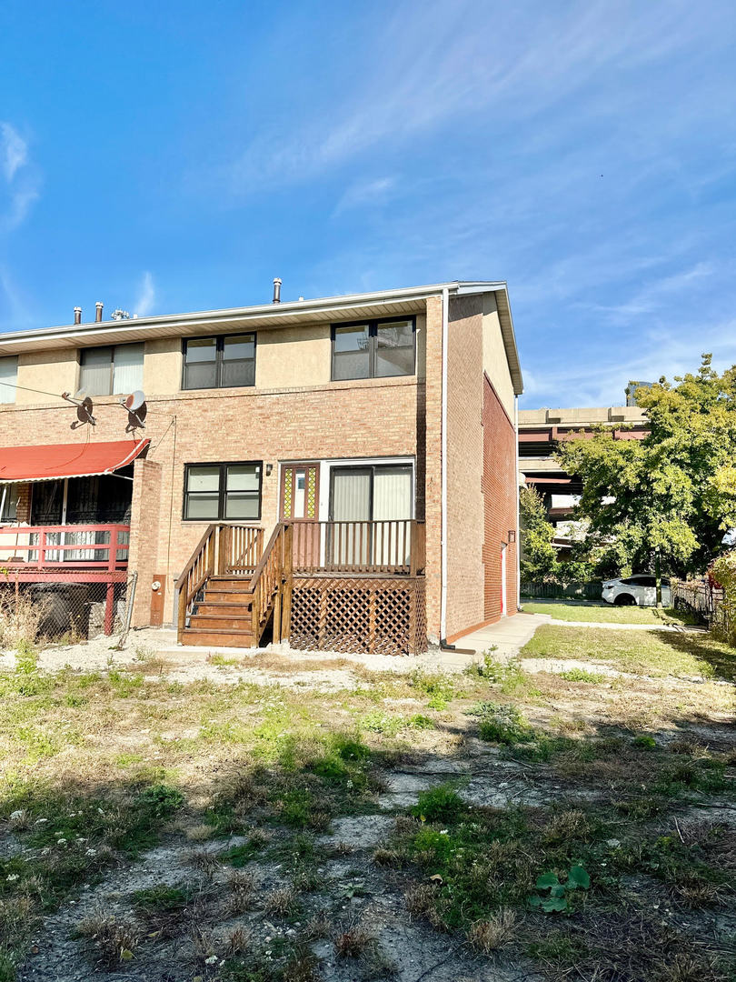 611 West 25th Place Chicago IL 60616