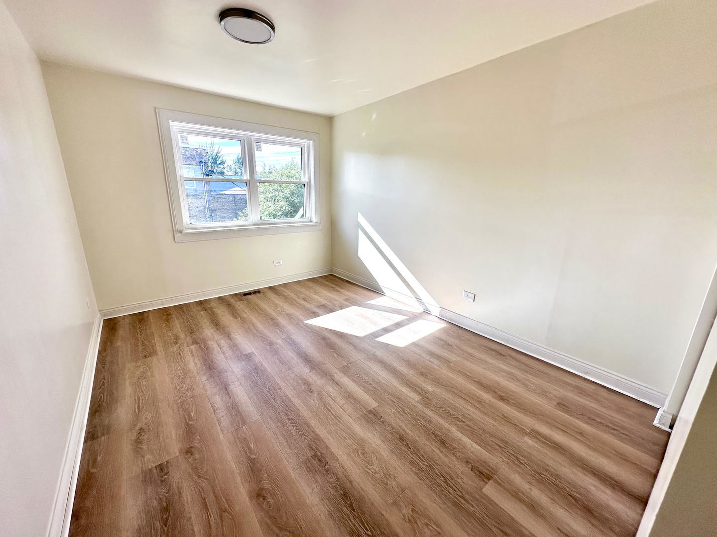 611 West 25th Place Chicago IL 60616