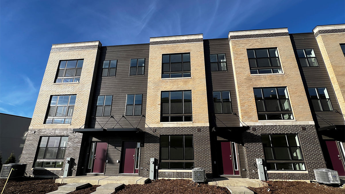 363 Summit Circle Lombard IL 60148