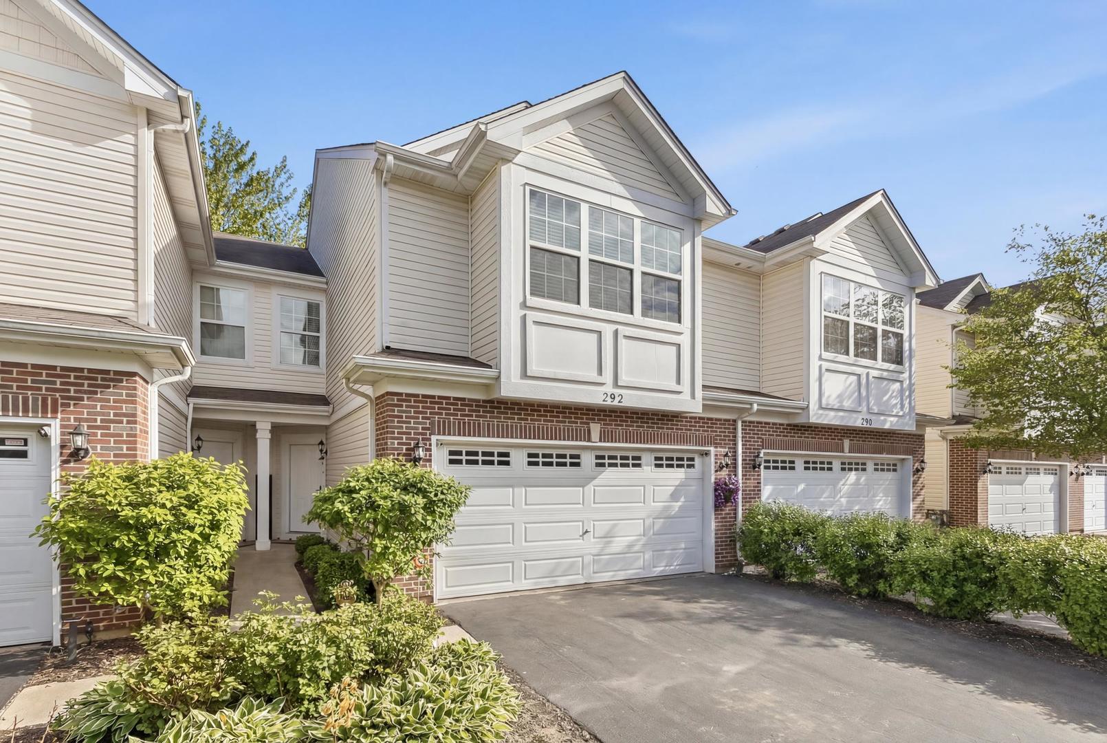292 South Oak Creek Lane Romeoville IL 60446