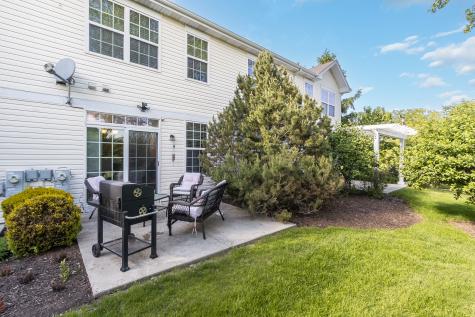 292 South Oak Creek Lane Romeoville IL 60446