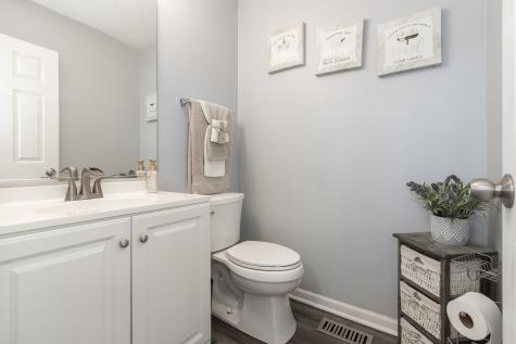 292 South Oak Creek Lane Romeoville IL 60446