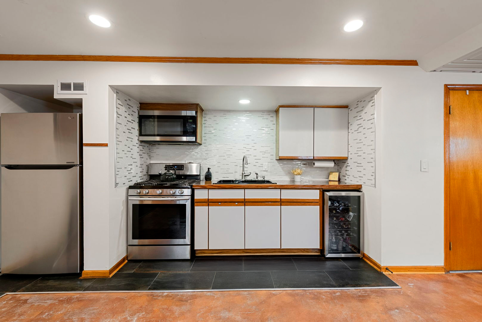 4613 Madison Avenue Brookfield IL 60513