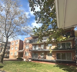 2215 West 111th Street Chicago IL 60643