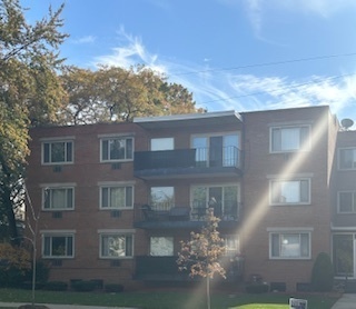 2215 West 111th Street Chicago IL 60643