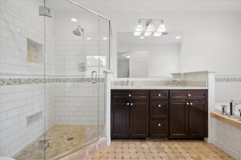 652 South Middleton Avenue Palatine IL 60067