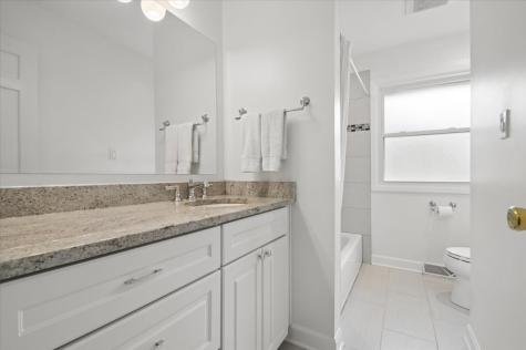 652 South Middleton Avenue Palatine IL 60067