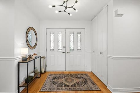 652 South Middleton Avenue Palatine IL 60067