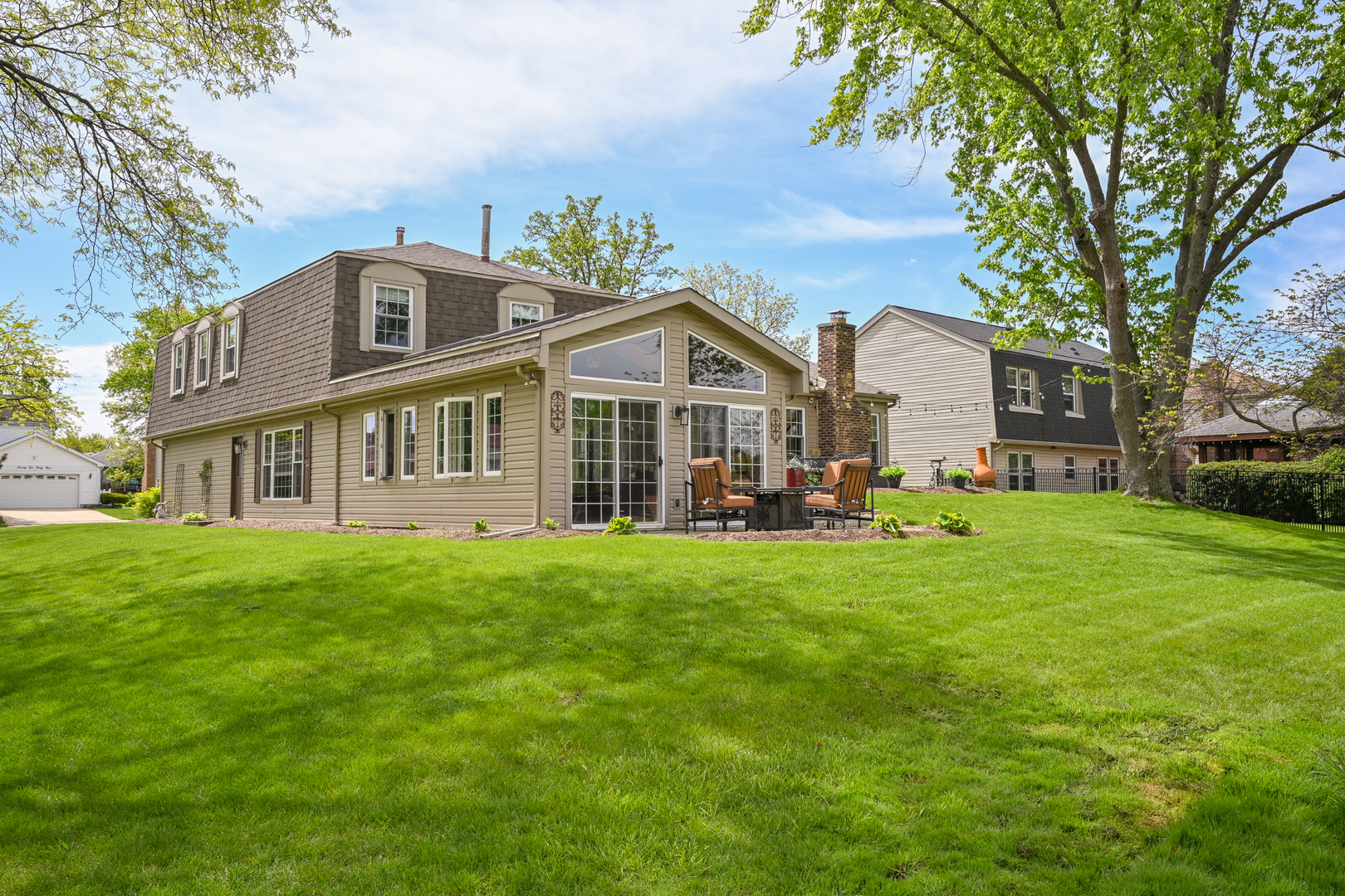 2234 Appleby Drive Wheaton IL 60189