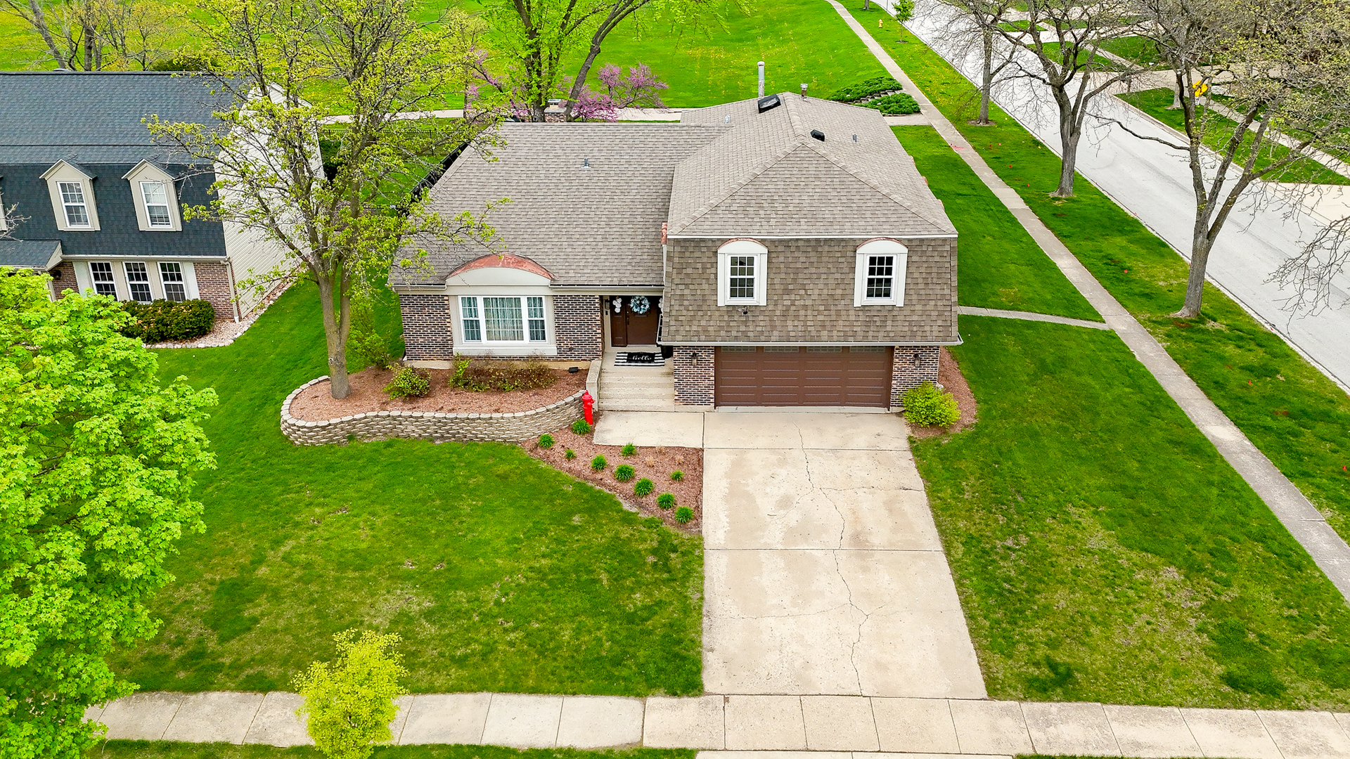 2234 Appleby Drive Wheaton IL 60189