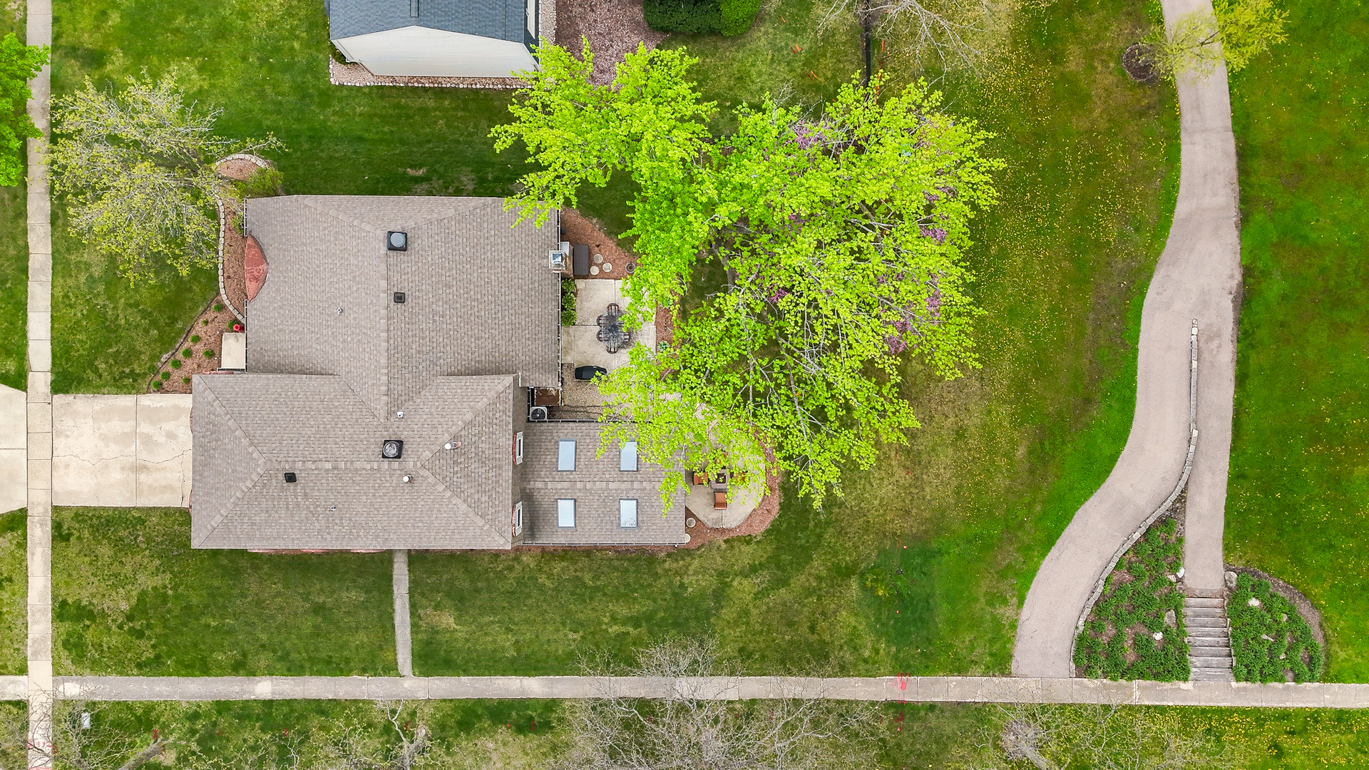 2234 Appleby Drive Wheaton IL 60189