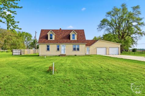 1769 West 2000s Road Kankakee IL 60901
