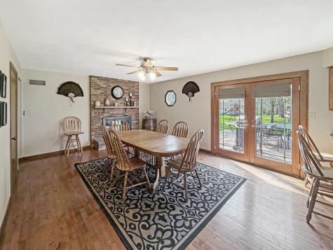 2711 Royal Oaks Drive Freeport IL 61032