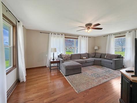 2711 Royal Oaks Drive Freeport IL 61032