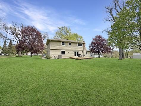 2711 Royal Oaks Drive Freeport IL 61032