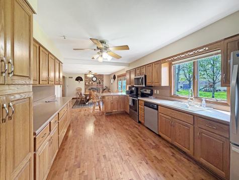 2711 Royal Oaks Drive Freeport IL 61032