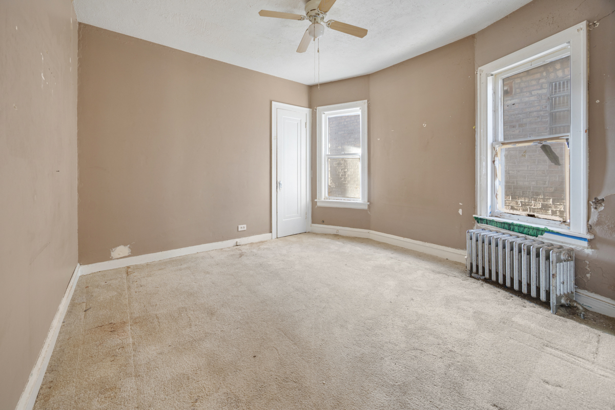 1748 North New England Avenue Chicago IL 60707