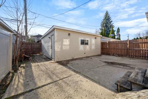 1748 North New England Avenue Chicago IL 60707