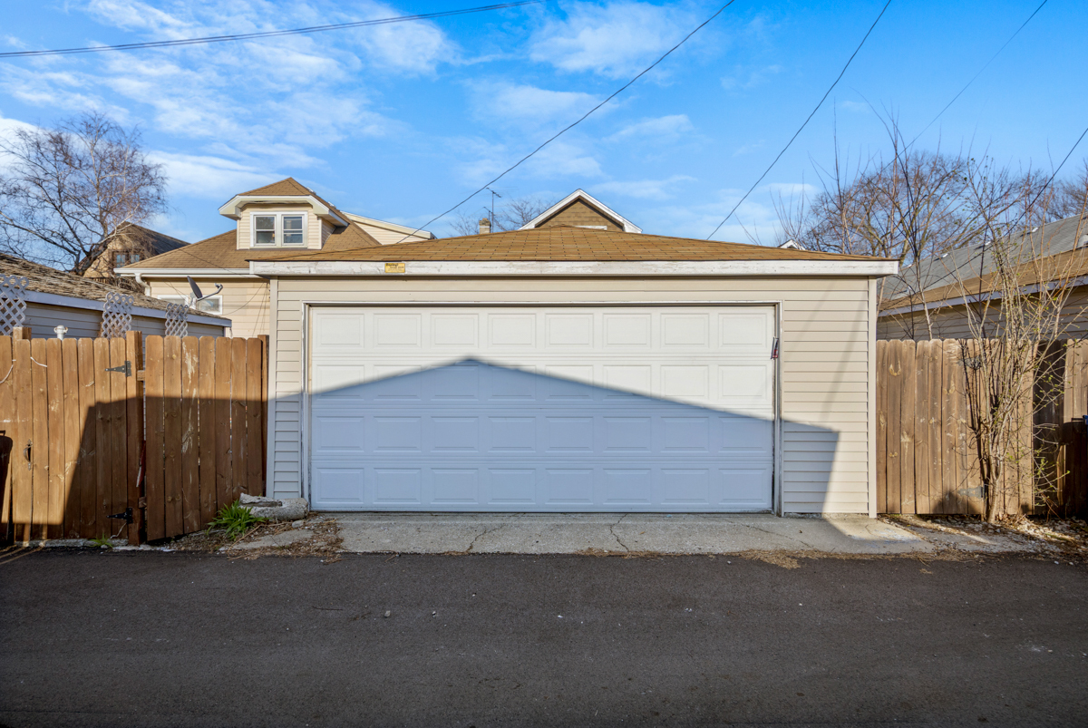 1748 North New England Avenue Chicago IL 60707