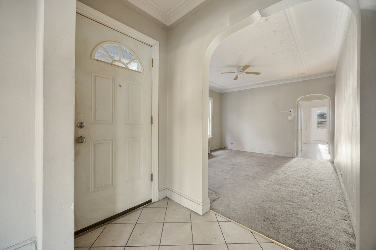 1748 North New England Avenue Chicago IL 60707