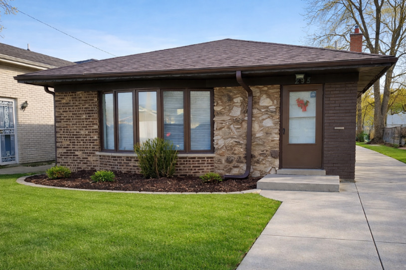 295 Saginaw Avenue Calumet City IL 60409