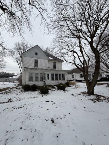 320 West Hack Street Cullom IL 60929