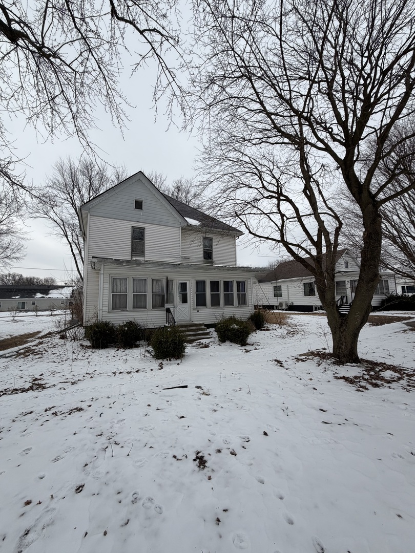 320 West Hack Street Cullom IL 60929