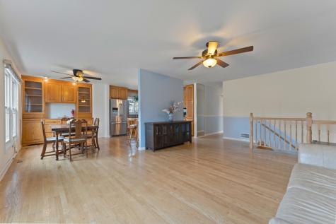 309 Plymouth Lane NW Bloomingdale IL 60108