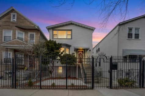 2920 North Gresham Avenue Chicago IL 60618