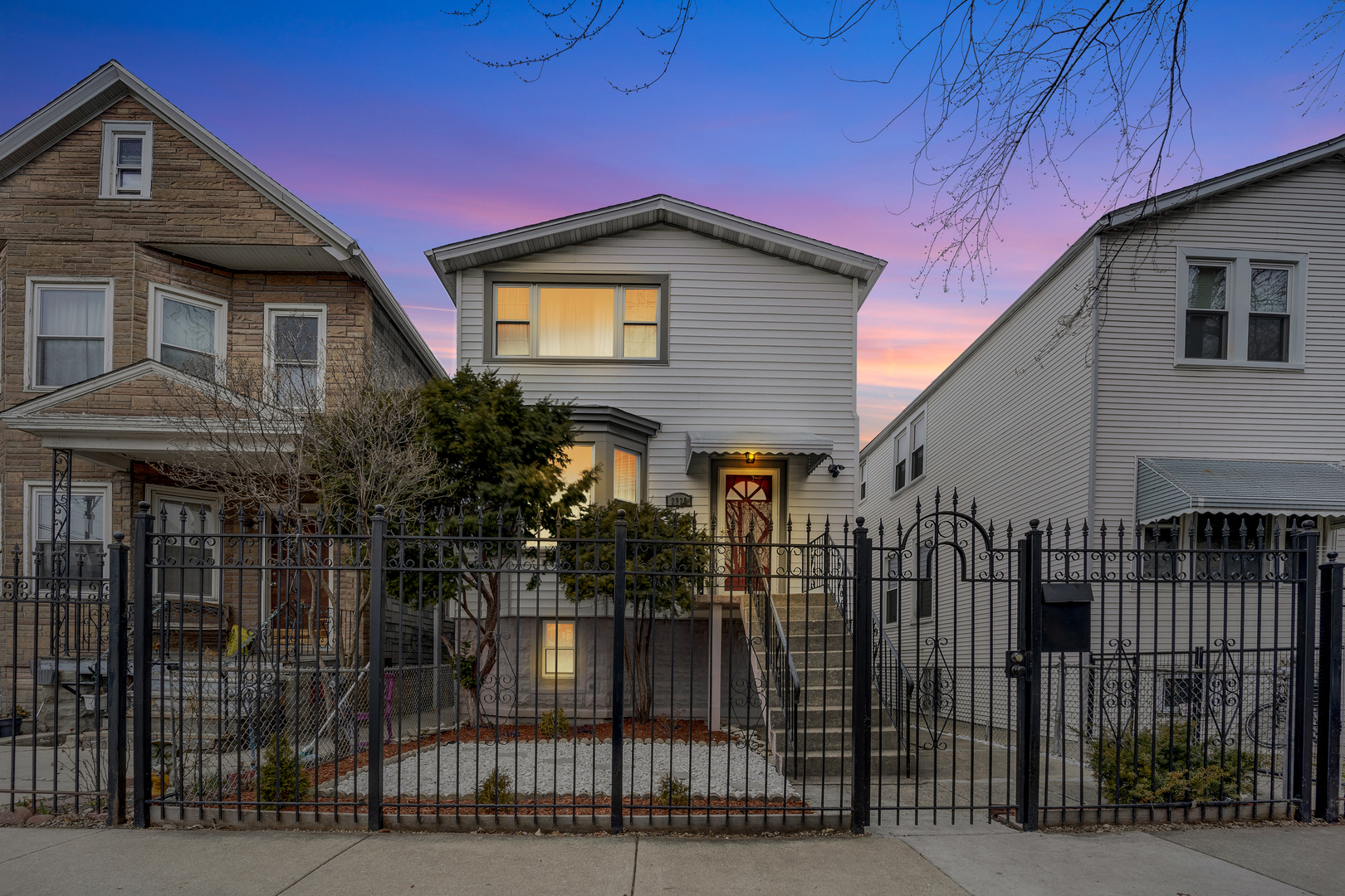 2920 North Gresham Avenue Chicago IL 60618